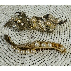 Lot Of 2 Vintage Gold Tone Faux Pearl Brooch Pins Fashion Jewelry‎